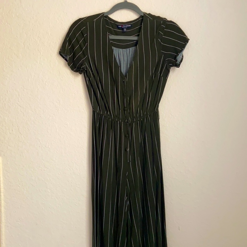 Striped green (small burgundy/white stripes)suit